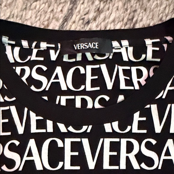 NW/OT SZ 42 Versace Monochrome Logo Tee - Picture 3 of 3